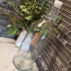 Rae Dunn Kitchen - NWT RAE DUNN GULP GLASS BOTTLE Rae Dunn Kitchen - NWT RAE DUNN GULP GLASS BOTTLE